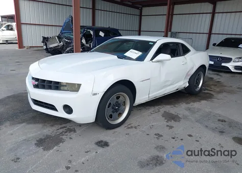 2010 Chevrolet Camaro 1Ls z USA, uszkodzony, nr VIN 2G1FA1EV4A9174574